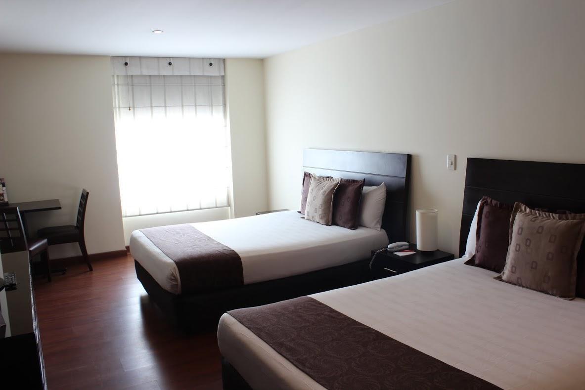 Hotel Santa Barbara Real Bogota Exterior photo
